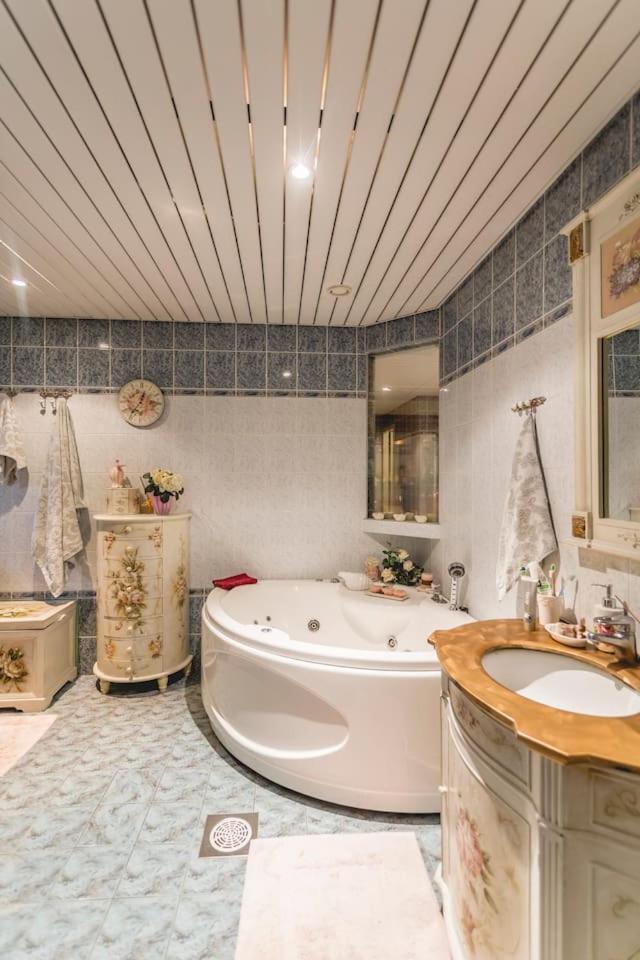 Raua 13 Apartment Tartu Bagian luar foto